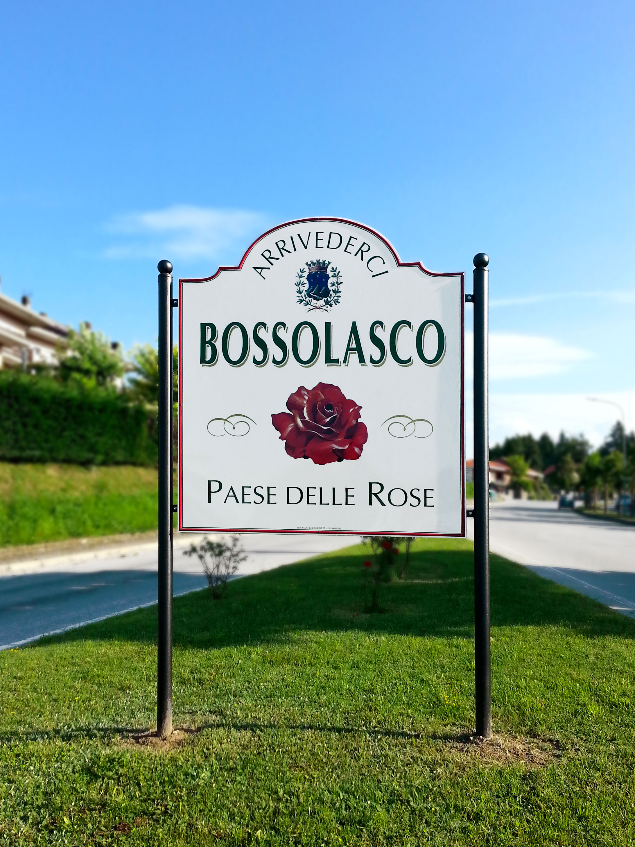 Bossolasco - Paese delle rose